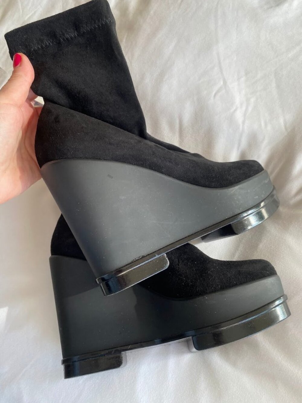 ROBERT CLERGERIE BLACK SUEDE WEDGE BOOTIE. 37.5 eur size